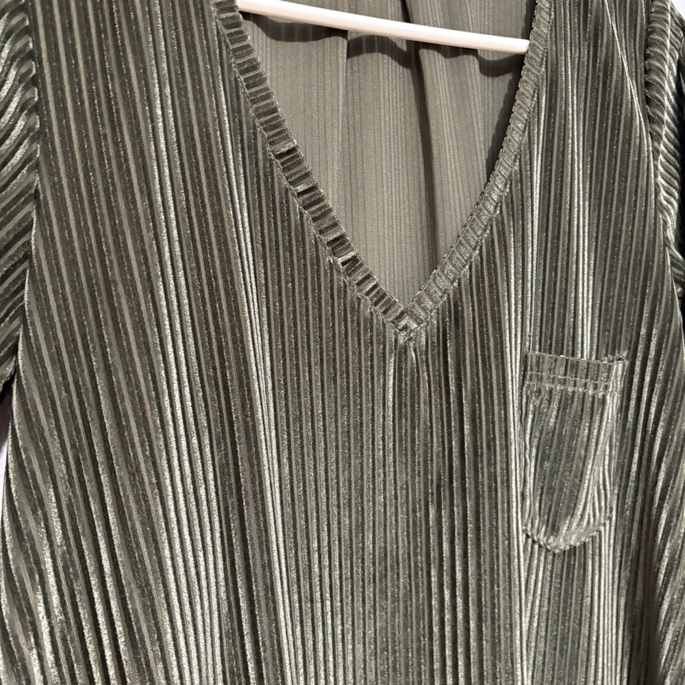 POL Green Velvet Ribbed Top - Picture 3 of 5